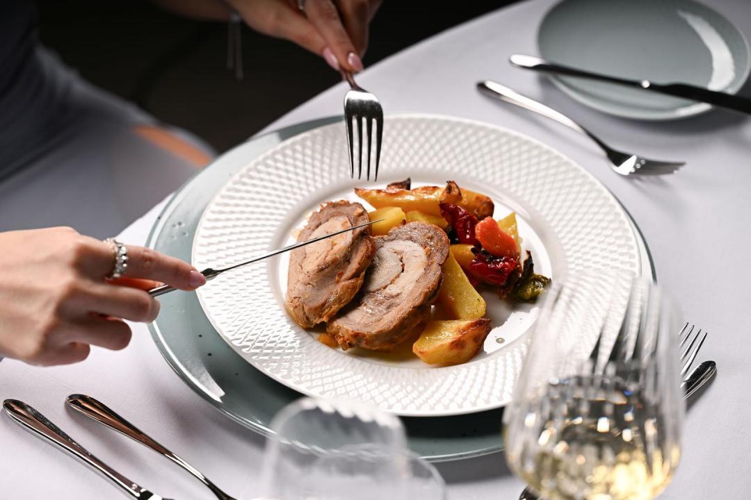 How to Choose the Perfect Menu for Your Event: A Guide to the World of Catering