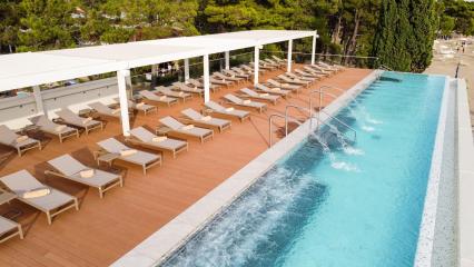 Ventula Restaurant & Lounge