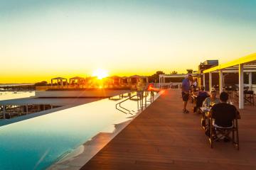 Ventula Restaurant & Lounge