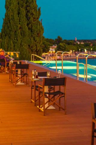 Ventula Restaurant & Lounge