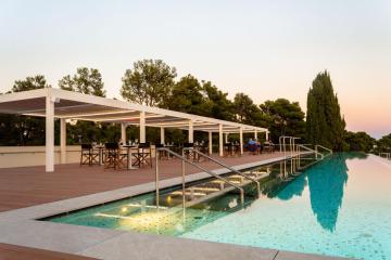 Ventula Restaurant & Lounge